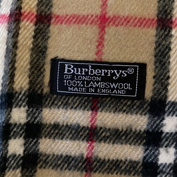 Burberrys of London Scarf - Picture 4 of 4